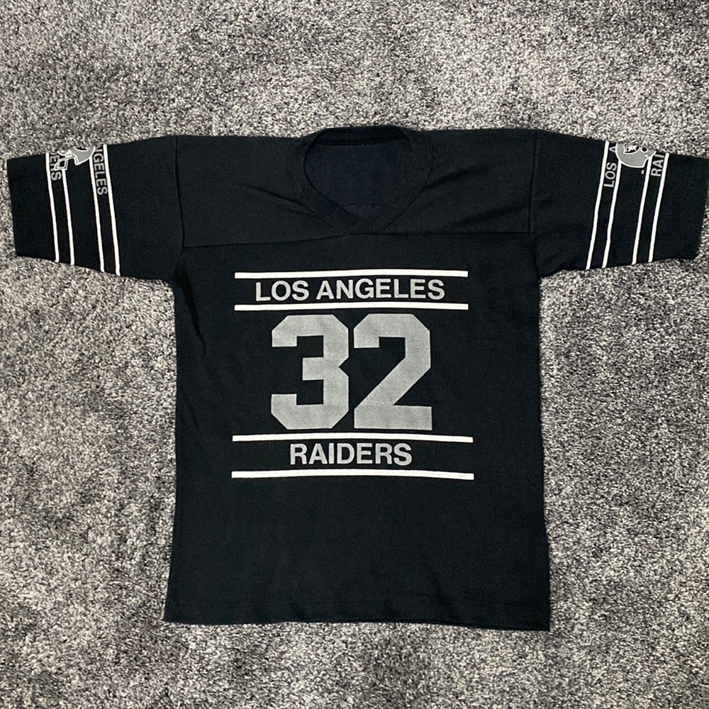 VINTAGE 1980’s Los Angeles Raiders Marcus Allen T-Shirt. Women’s Med/Child’s L